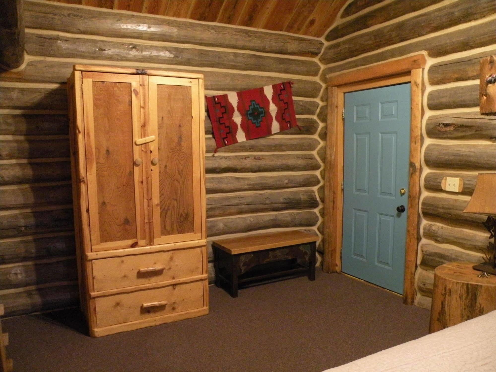 Gold Camp Cabins คัสเตอร์ ภายนอก รูปภาพ